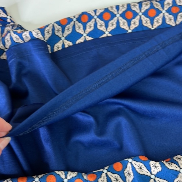 Aryeh Geometric V Neck Dress with V neck Back - Picture 8 of 11